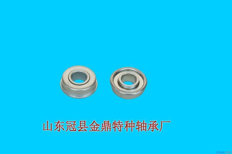 调心球轴承：行业前沿的润滑剂与稳定器